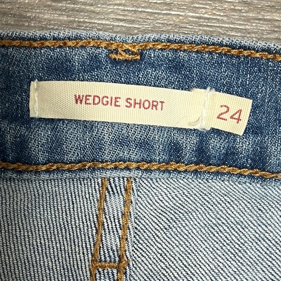Levi’s High Rise Wedgie Short Size 24 Button Fly Cuffed Stretch - Picture 12 of 16